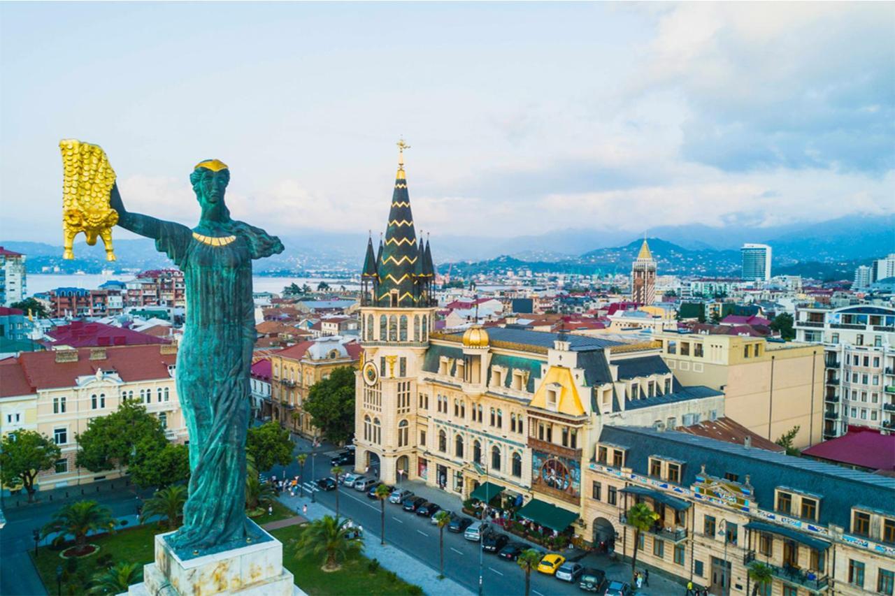Porto Franco Hotel Batumi Luaran gambar